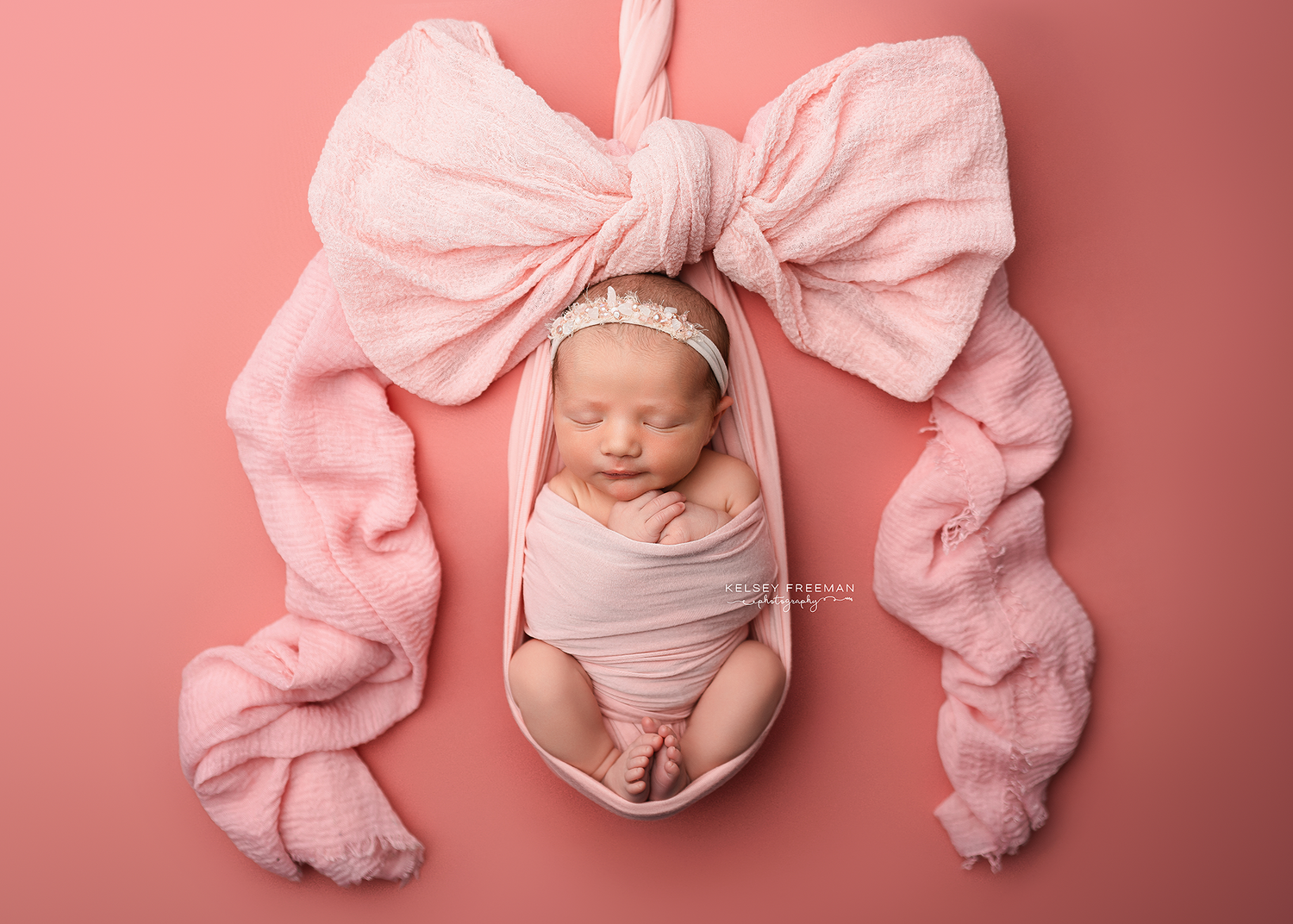 Newborn photography studio located in between Atlanta, Georgia and Birmingham, Alabama with full service photo studio.