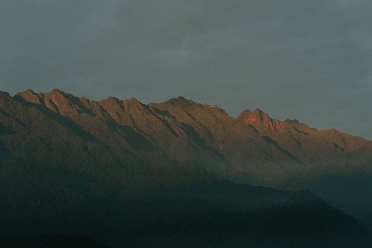 VILLE DE MONT MOUNTAIN RESORT - AN OUTSTANDING DESTINATION WEDDING AMID THE NORTHWEST