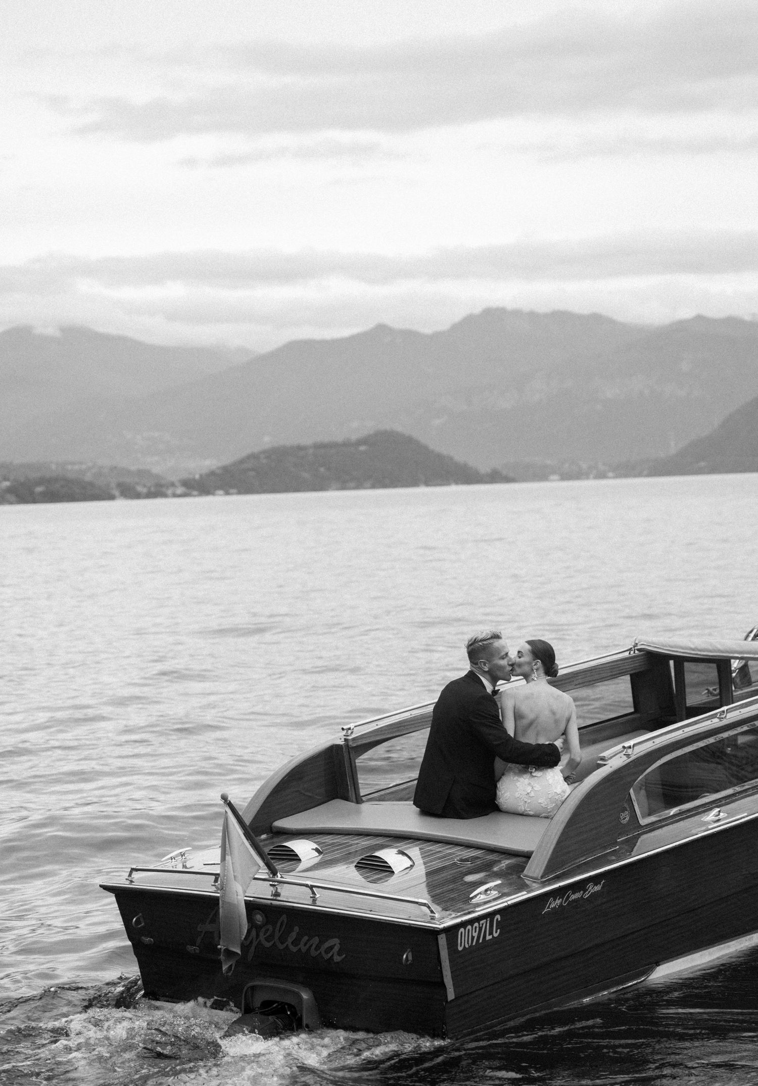 Paris Proposal under the Eiffel Tower - Planning Your Perfect Proposal in the City of Love