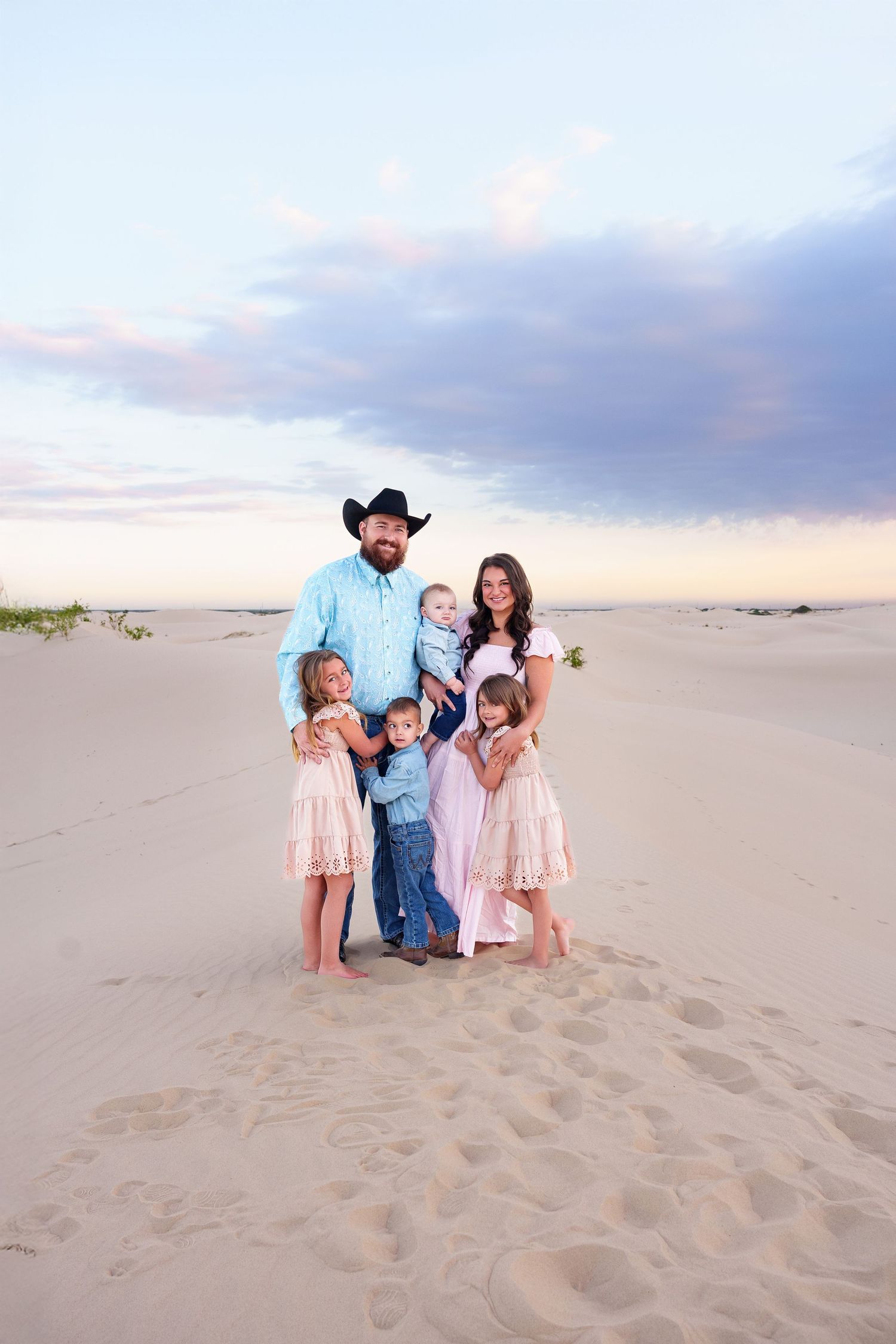 midland tx photographer photographers midland tx monahans sandhills family session monahans tx morning family session outdoor family session