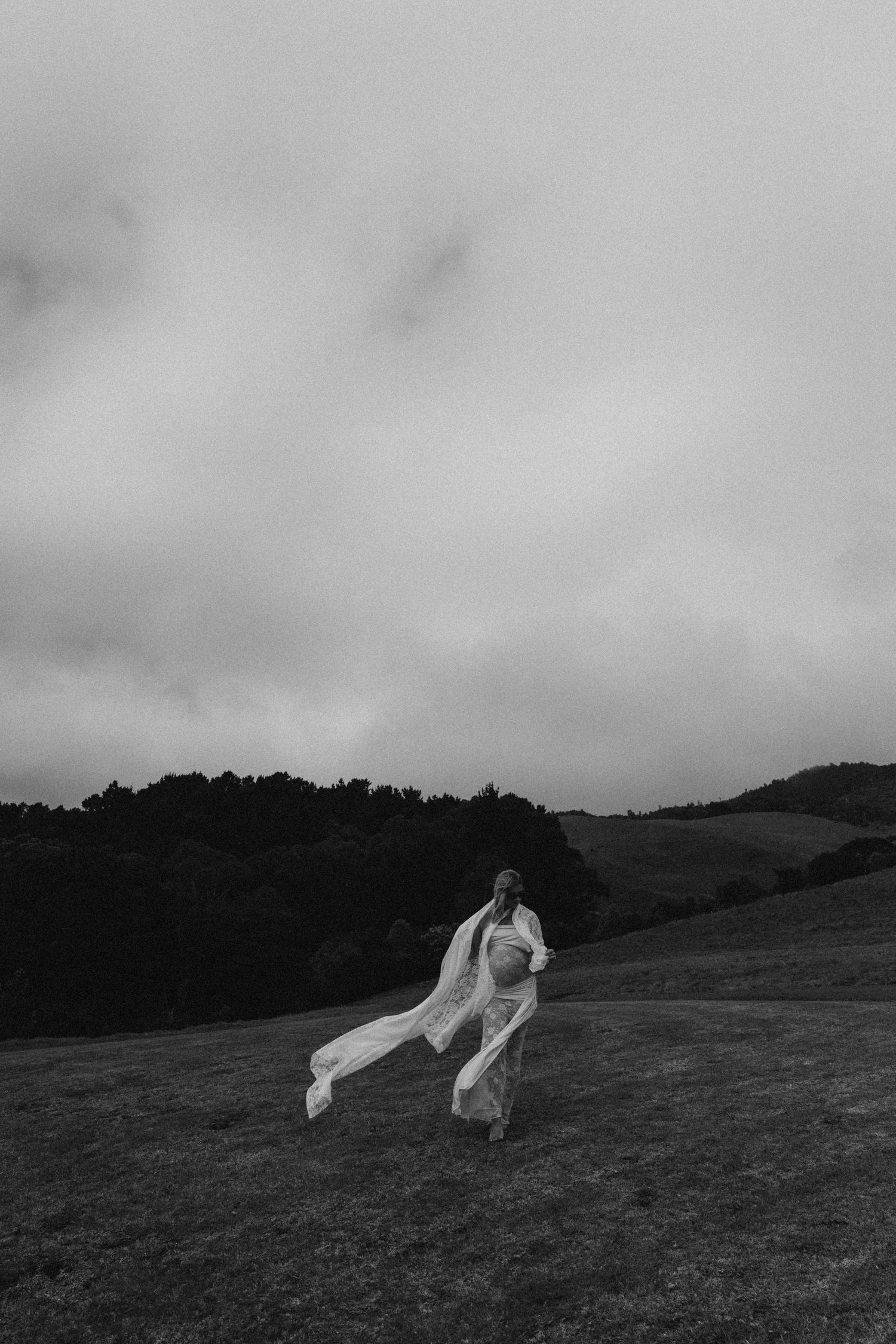 Maternity photographer near Raglan, Hamilton and Auckland