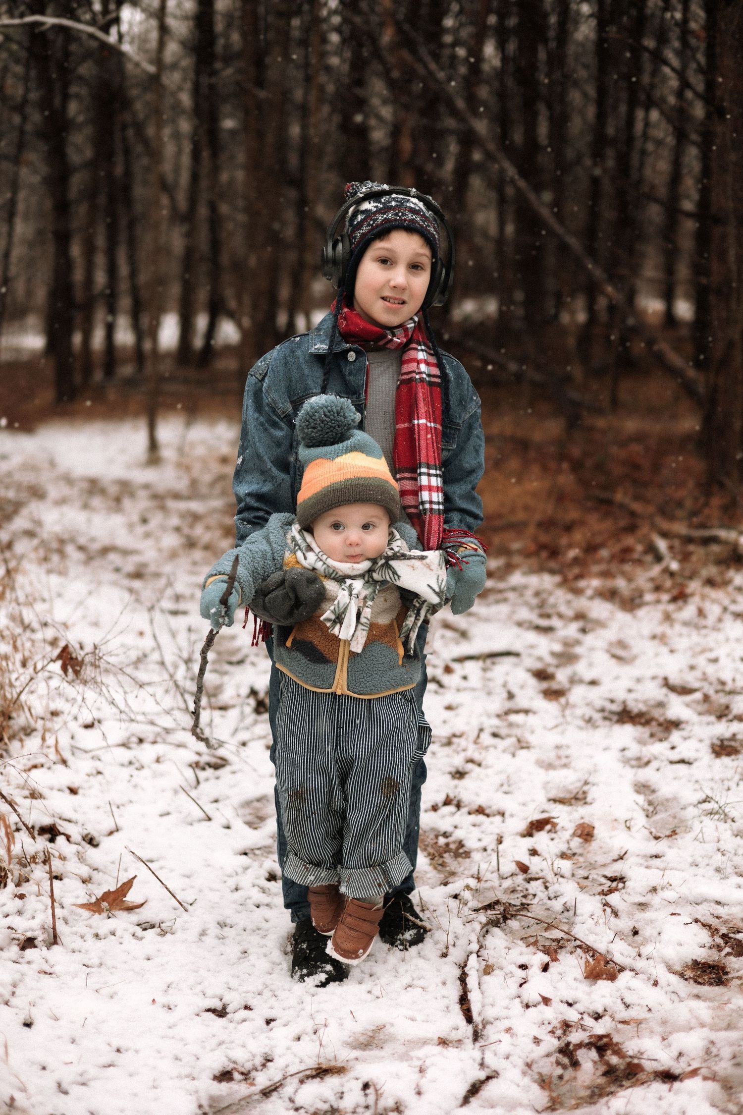 family photographer in Eden, NC, outdoors and studio