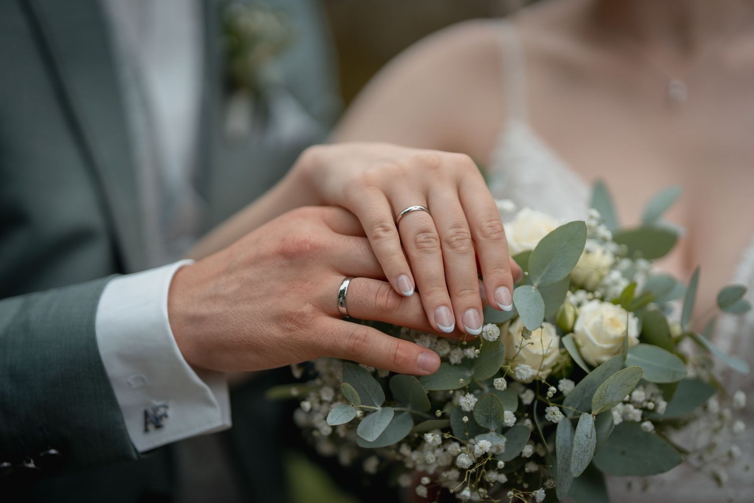 Standesamtliche Trauung im Schloss Vetschau? Hier findest du Tipps, Eindrücke & Fotos vom Hochzeitsfotografen – heiraten in traumhafter Kuli