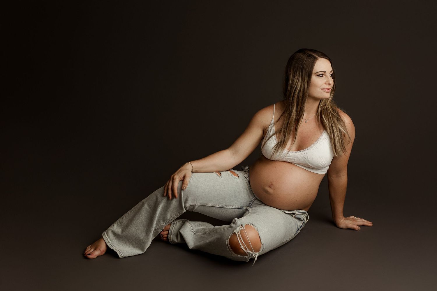 Wichita maternity photographer, maternity photography near me Wichita, maternity photoshoot, maternity photography packages