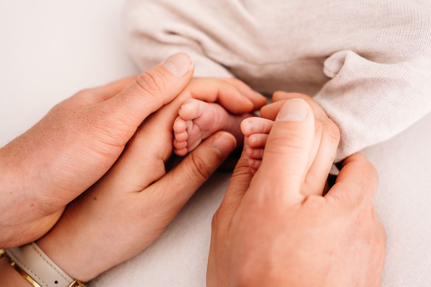 Newbornshoot in daglichtstudio Edegem
