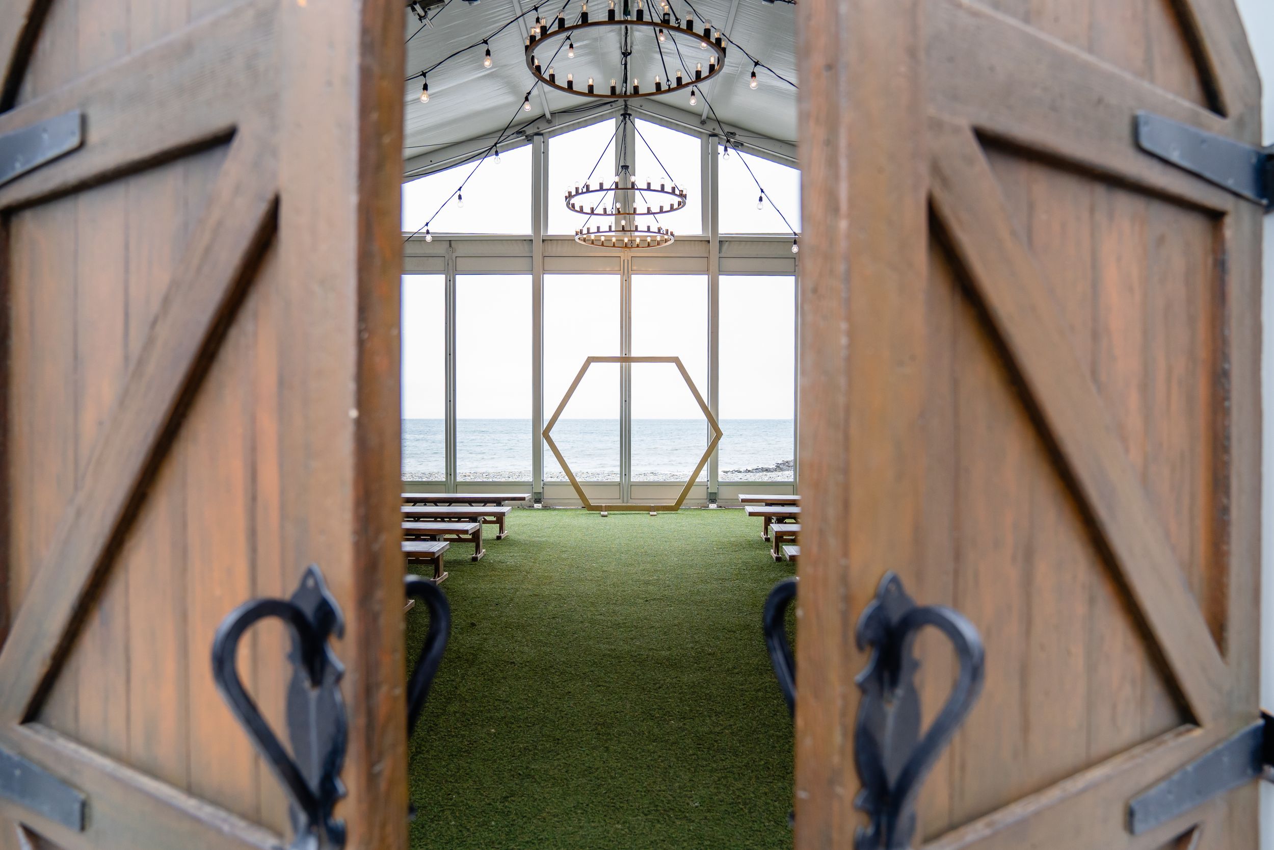 Saying "I Do" with a View: A Dream Wedding at the Oceanview of Nahant ...
