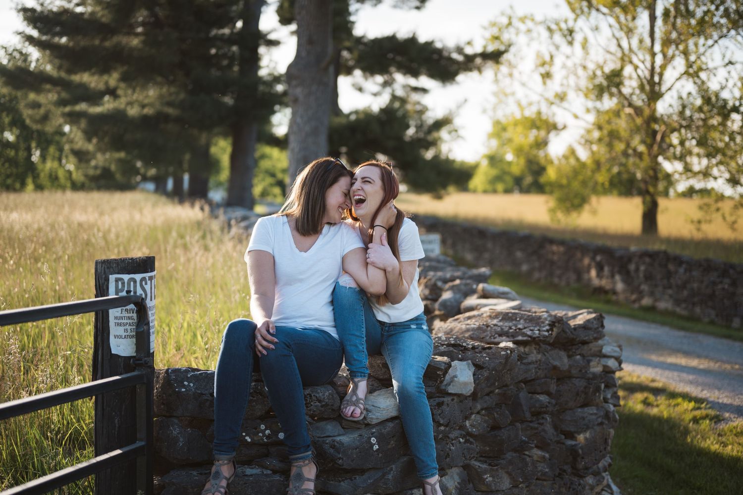 Best friend photography session in the Shenandoah Valley