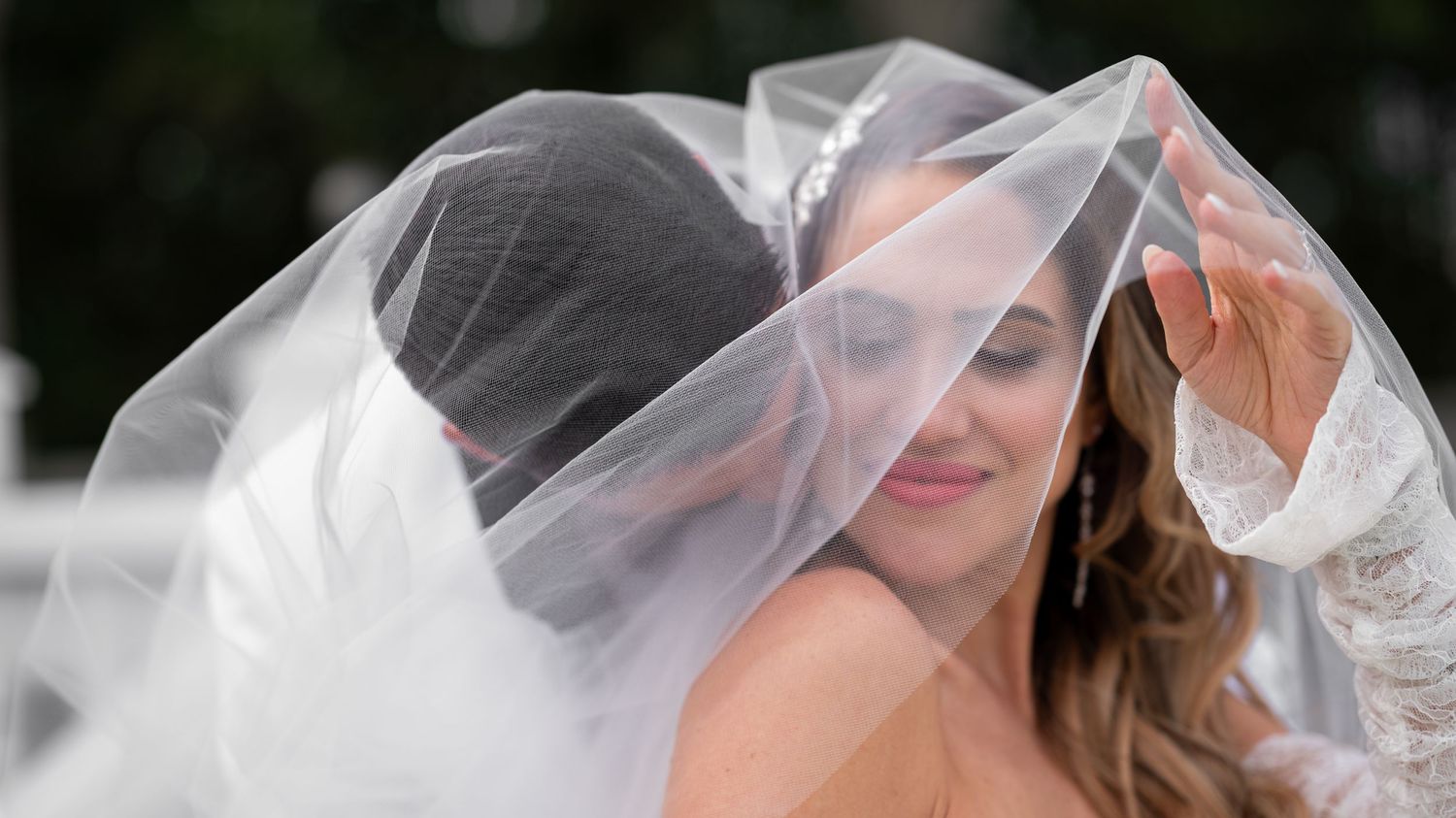 Jessica & Anthony's bespoke wedding experience concluded at the beautiful Costa d’Este Resort in Vero Beach, Florida.