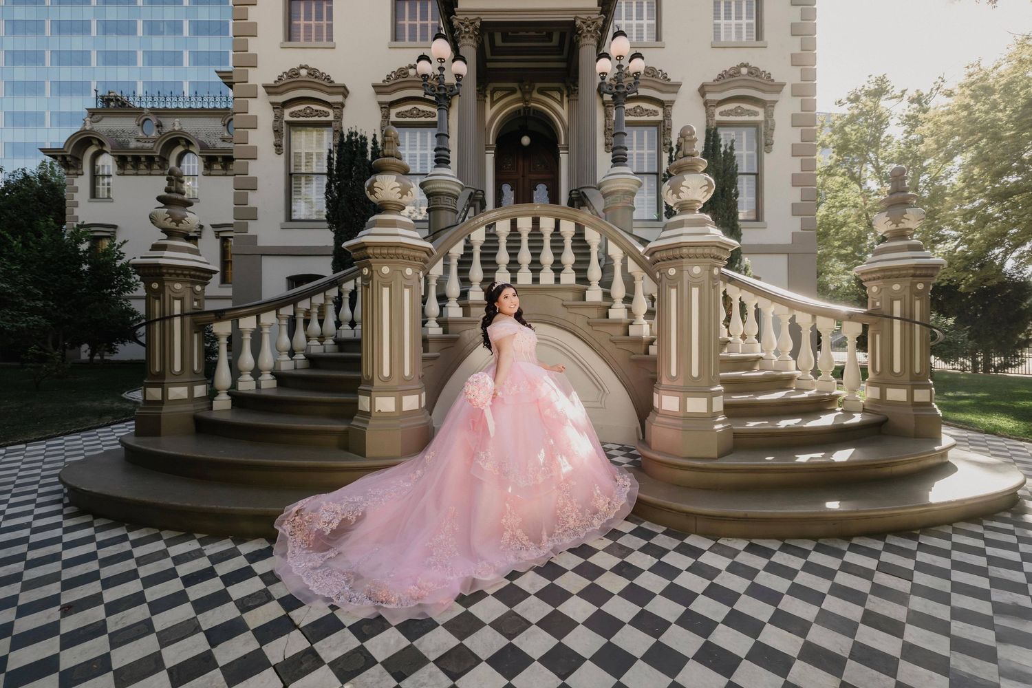 Leland Stanford Mansion Quince Session by Sacramento photographer