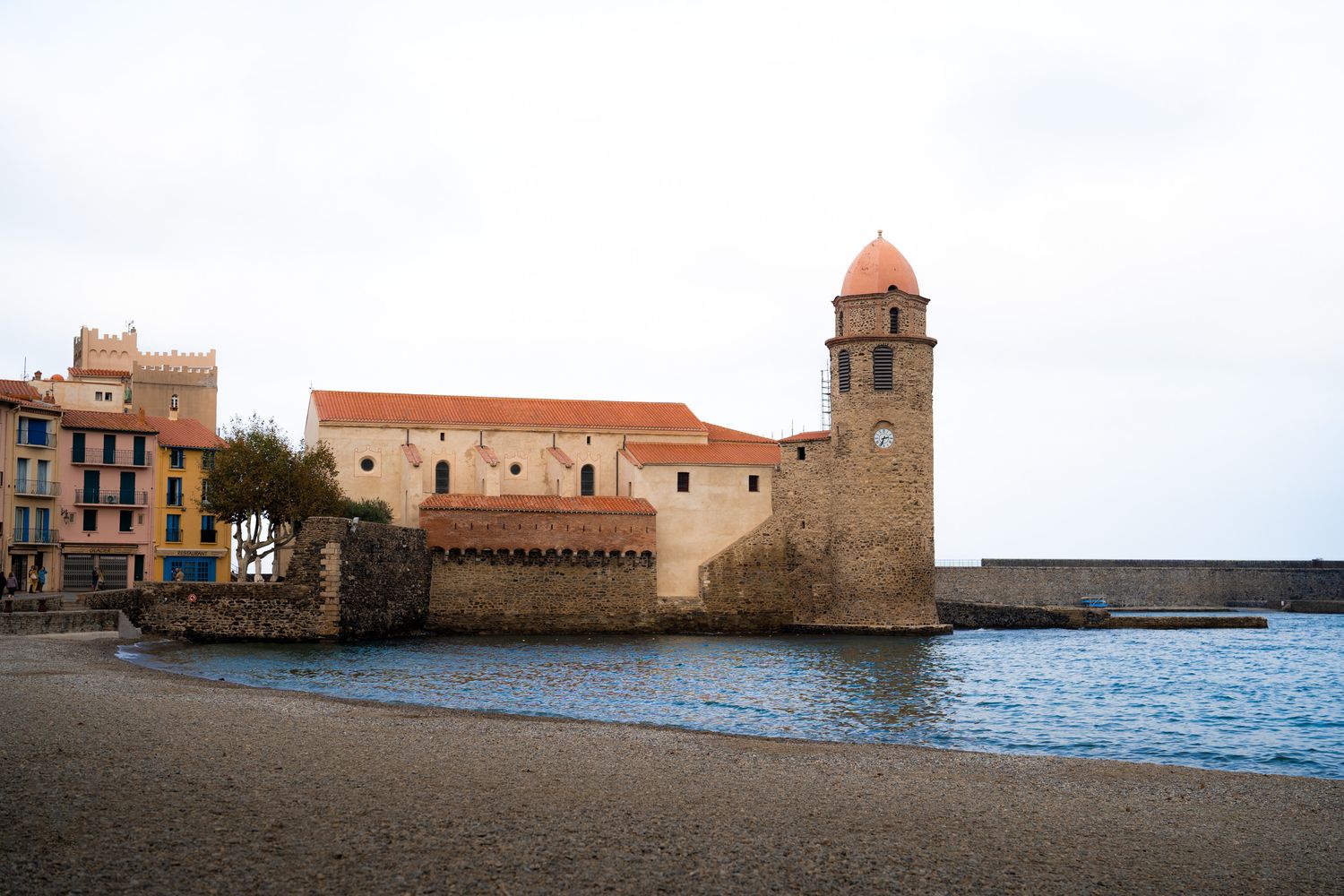 Clocher de Collioure dans les pyrénees Orientales