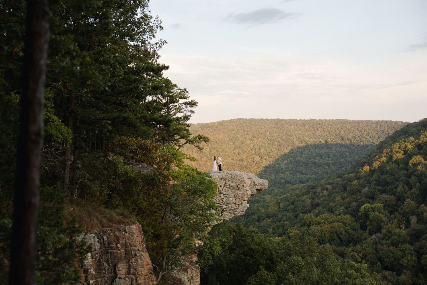 buffalo river proposal engagement session at hawksbills crag or Whitakers point arkansas