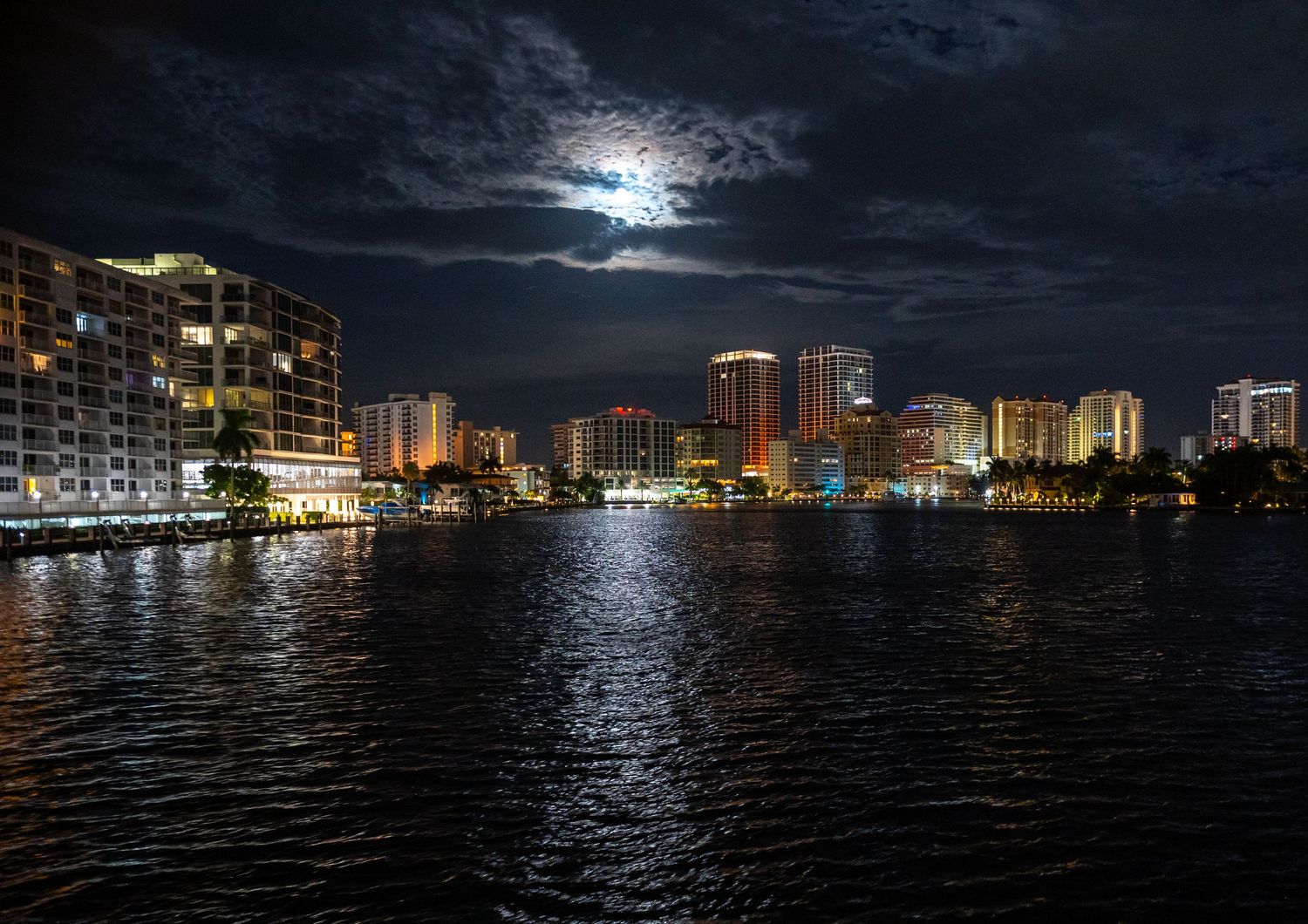 Palm Beach skyline on the river captured by Florida wedding photographers.