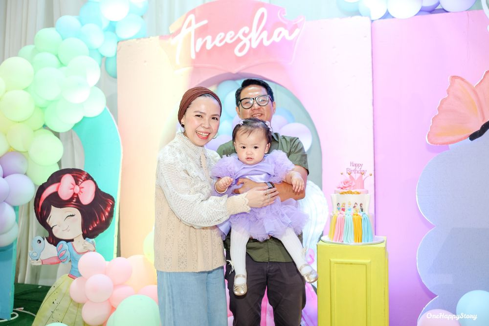 BABY ANEESHA 1ST BIRTHDAY PARTY - One Happy Story wedding photography