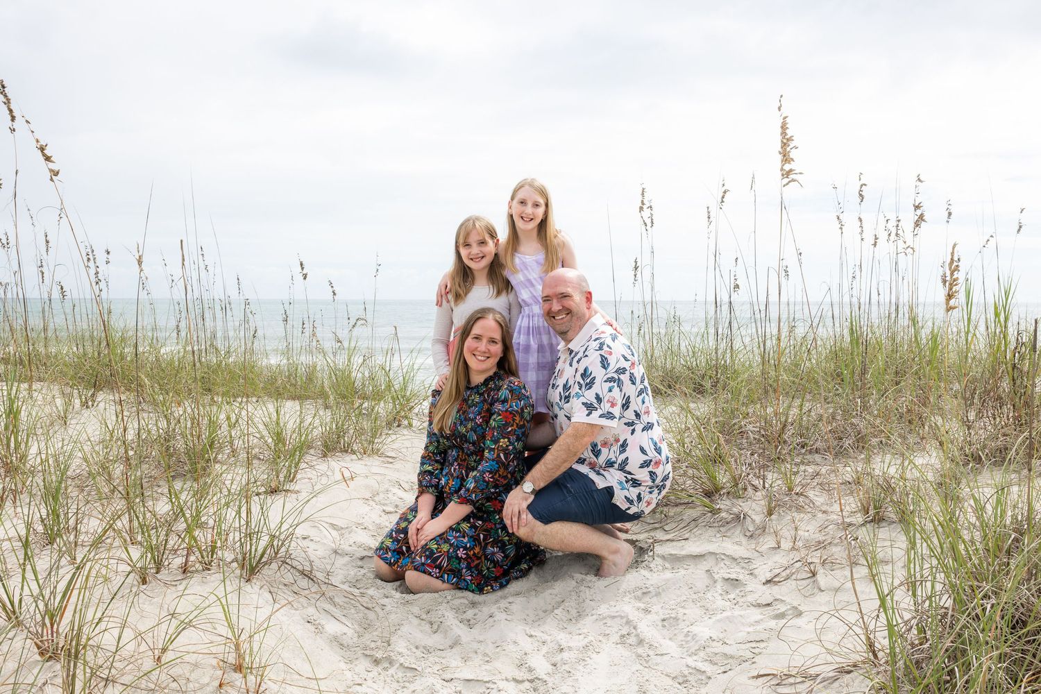 Emerald Isle destination beach photographer Samantha ann family photography studio in swansboro taking beach photos of seniors