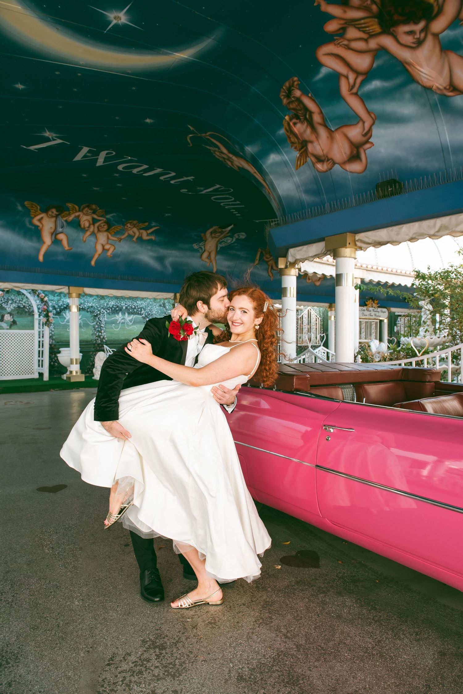 Little White Chapel elopement