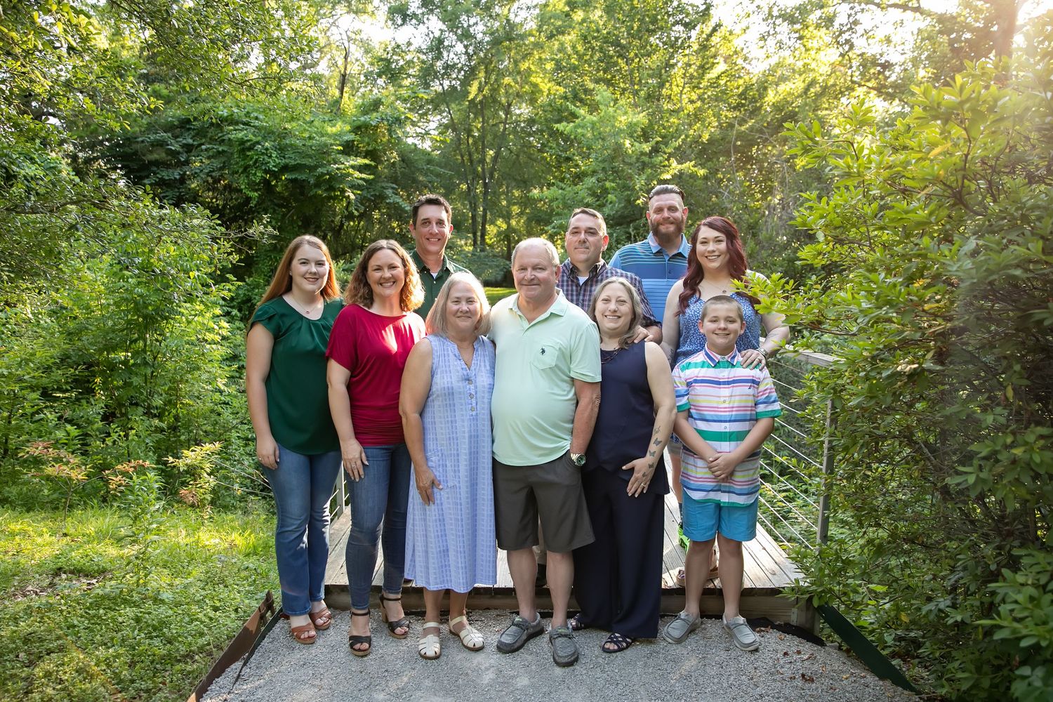 Extended family session taken in Baton Rouge at the LSU hilltop arboretum.