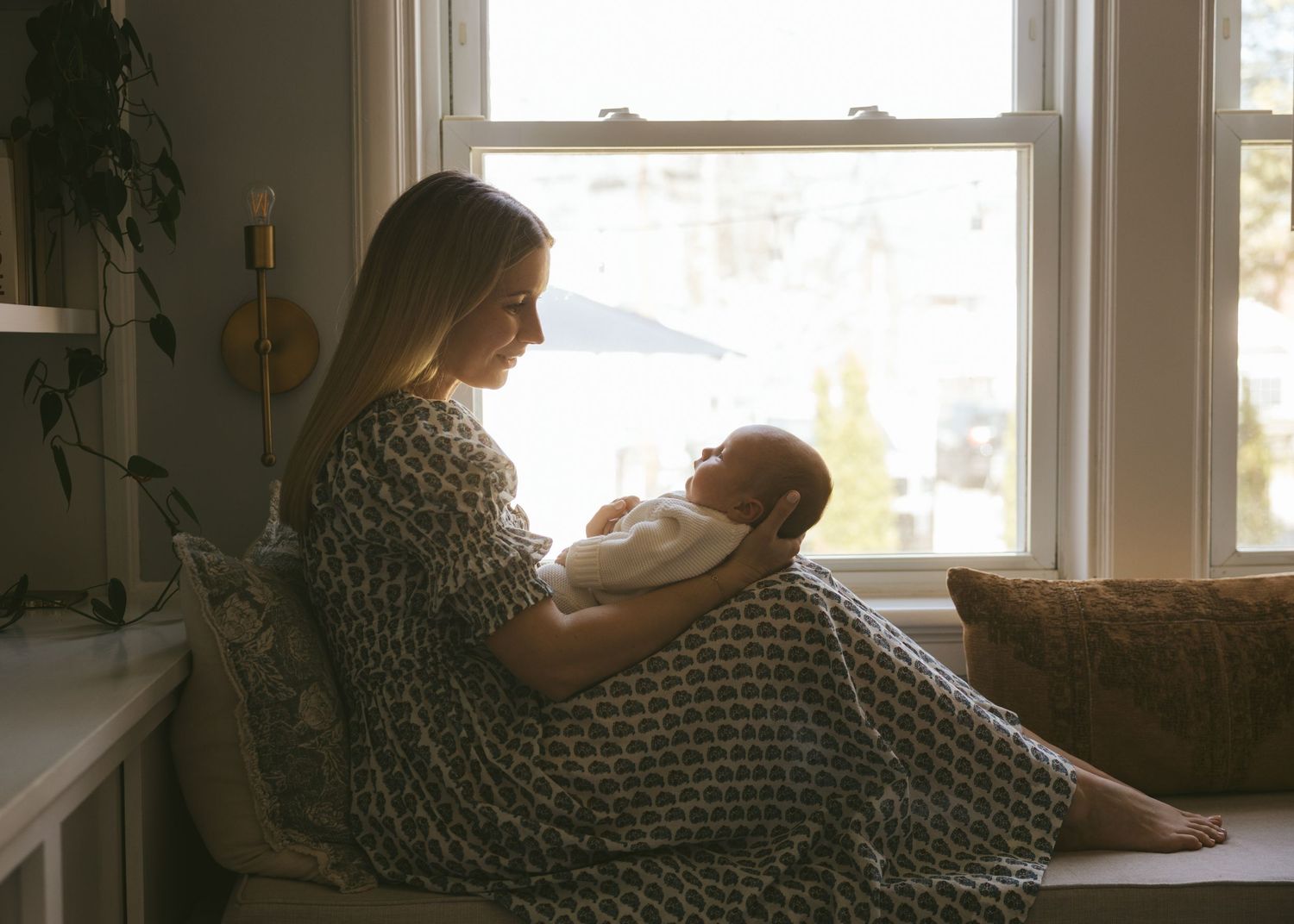 in home family photography winter richmond va cozy lifestyle at home newborn candid RVA Virginia portrait kids children Emily Butz M.photo