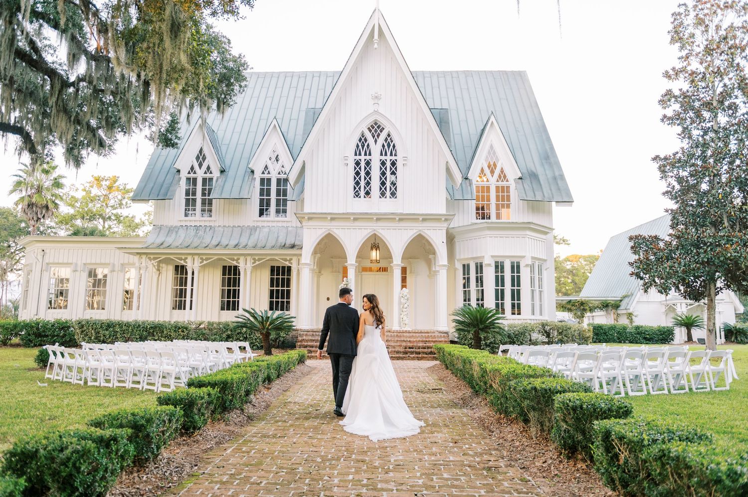 Mansion at Rose Hill wedding portrait