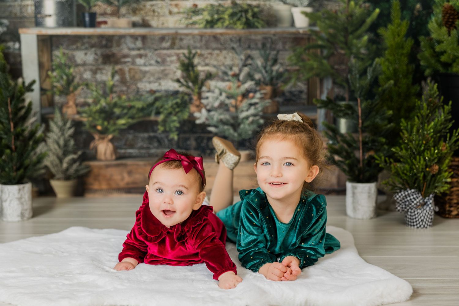 Natural, light-filled family, senior, children & couples photography in Ridgefield, Fairfield, Danbury, Wilton, Westport & New Canaan, CT.