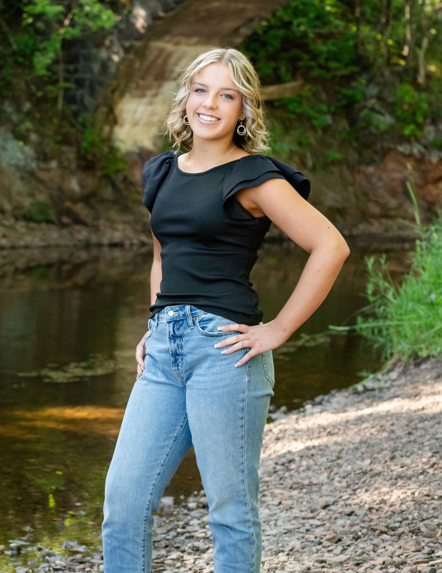 senior photographer high school senior grad shoot  Duluth senior grad photographer Duluth MN, Glensheen Mansion senior photos
