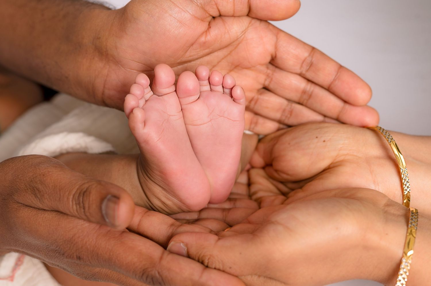 newborn feet, newborn, baby toes