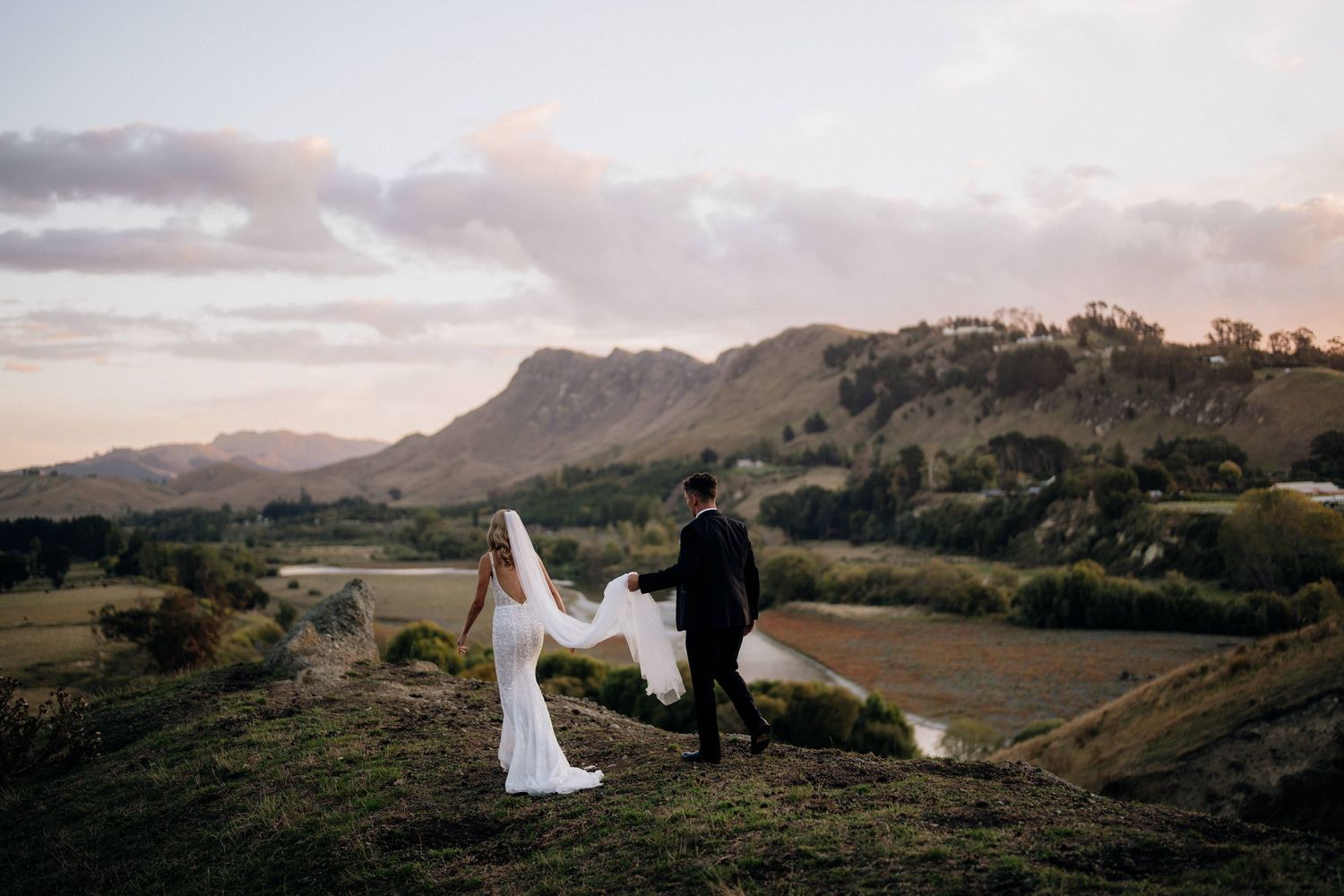 Hawkes Bay Wedding Photographer, Hawke's Bay Photographer, Wedding Photographer Hawke's Bay, Black Barn River Room