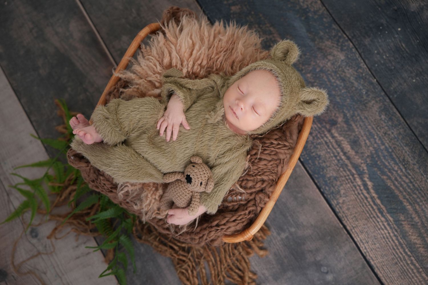 Studio newborn photoshoot by an experienced new born photographer Dubai