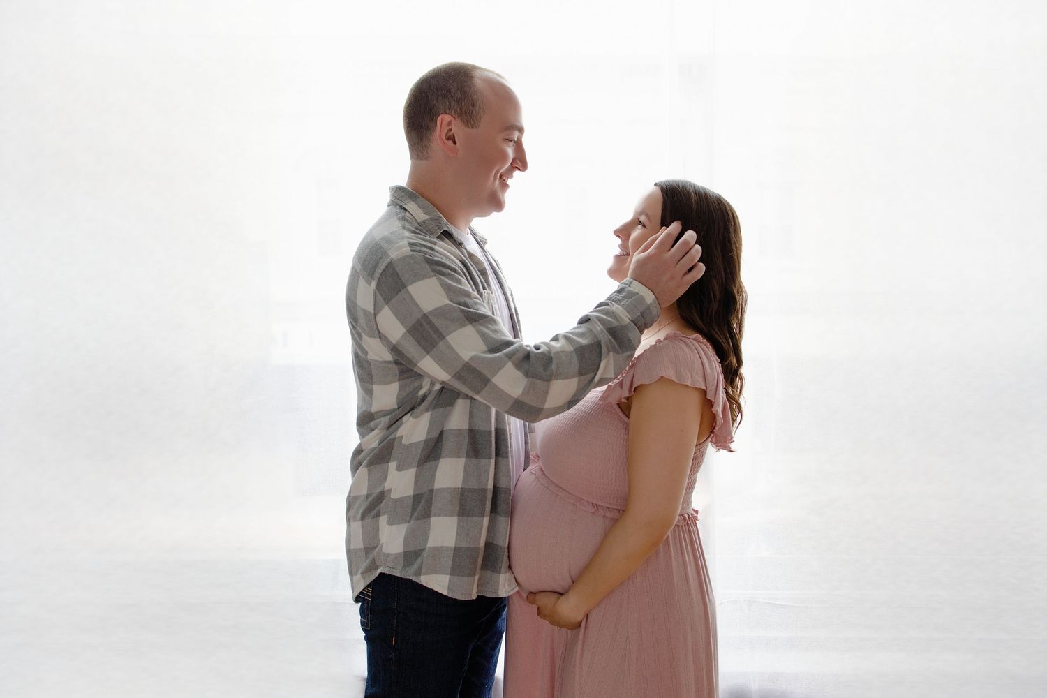 maternity photographer Watertown WI Kendall Kuss Photography