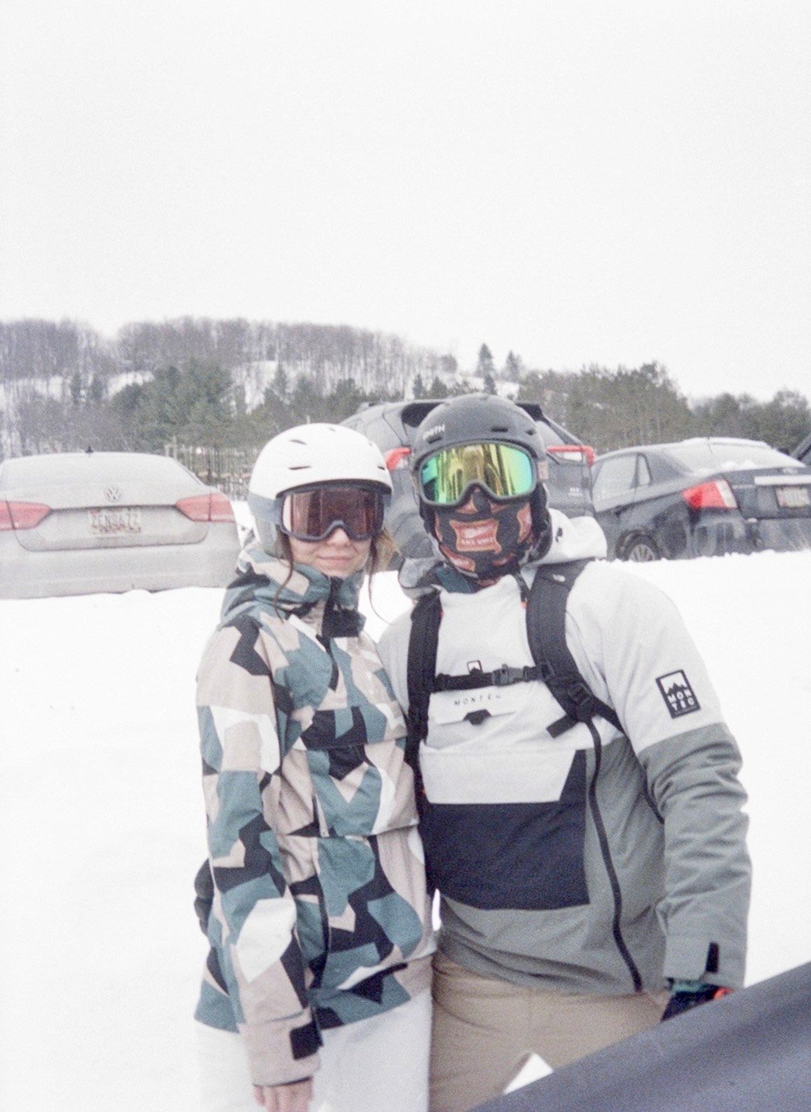 Couples photographer enjoying the slopes in Western Maryland.