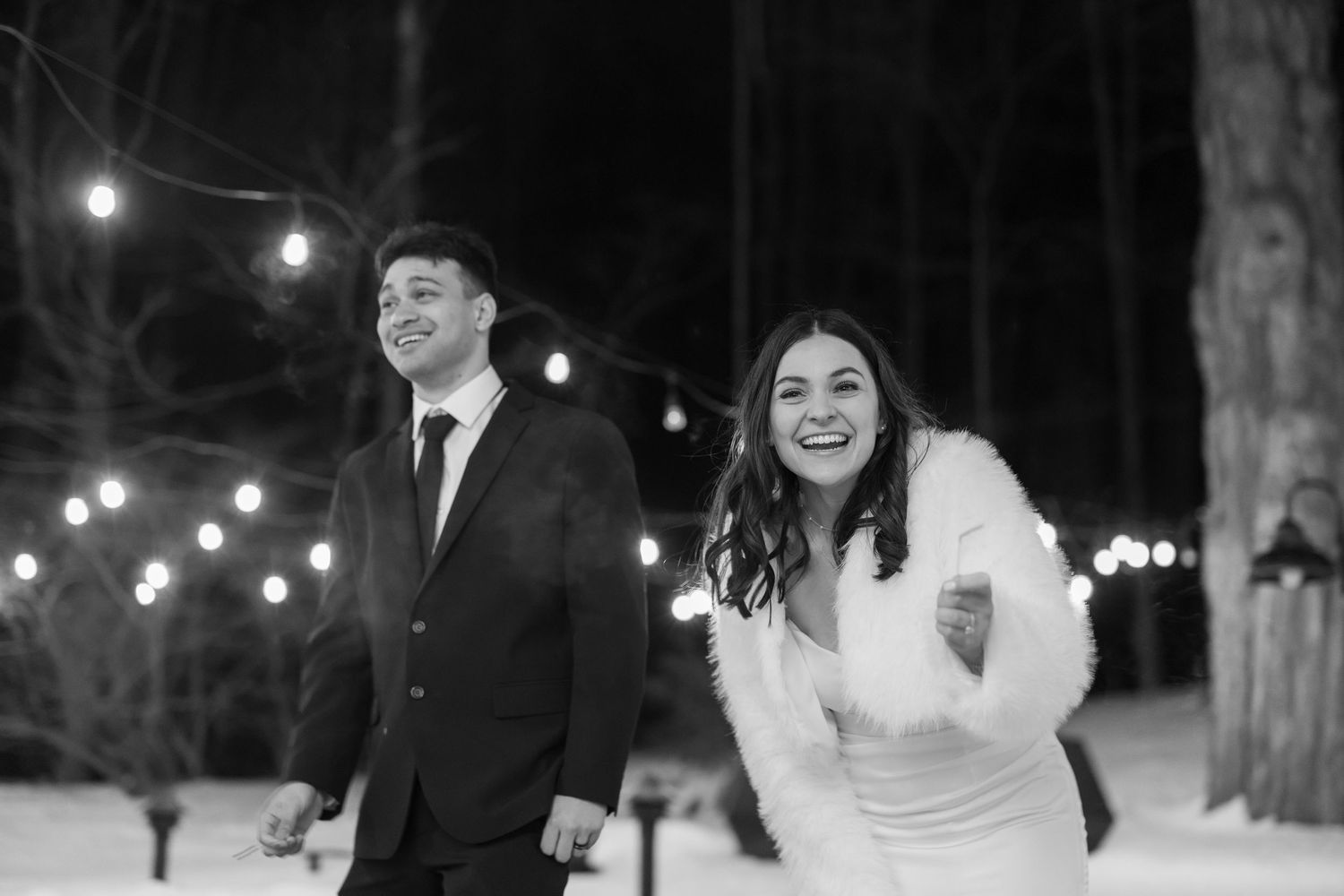 Redding Roadhouse, Redding, CT. Documentary style wedding photographer. Film Wedding Photographer. Winter Elopement. CT Wedding Photographer