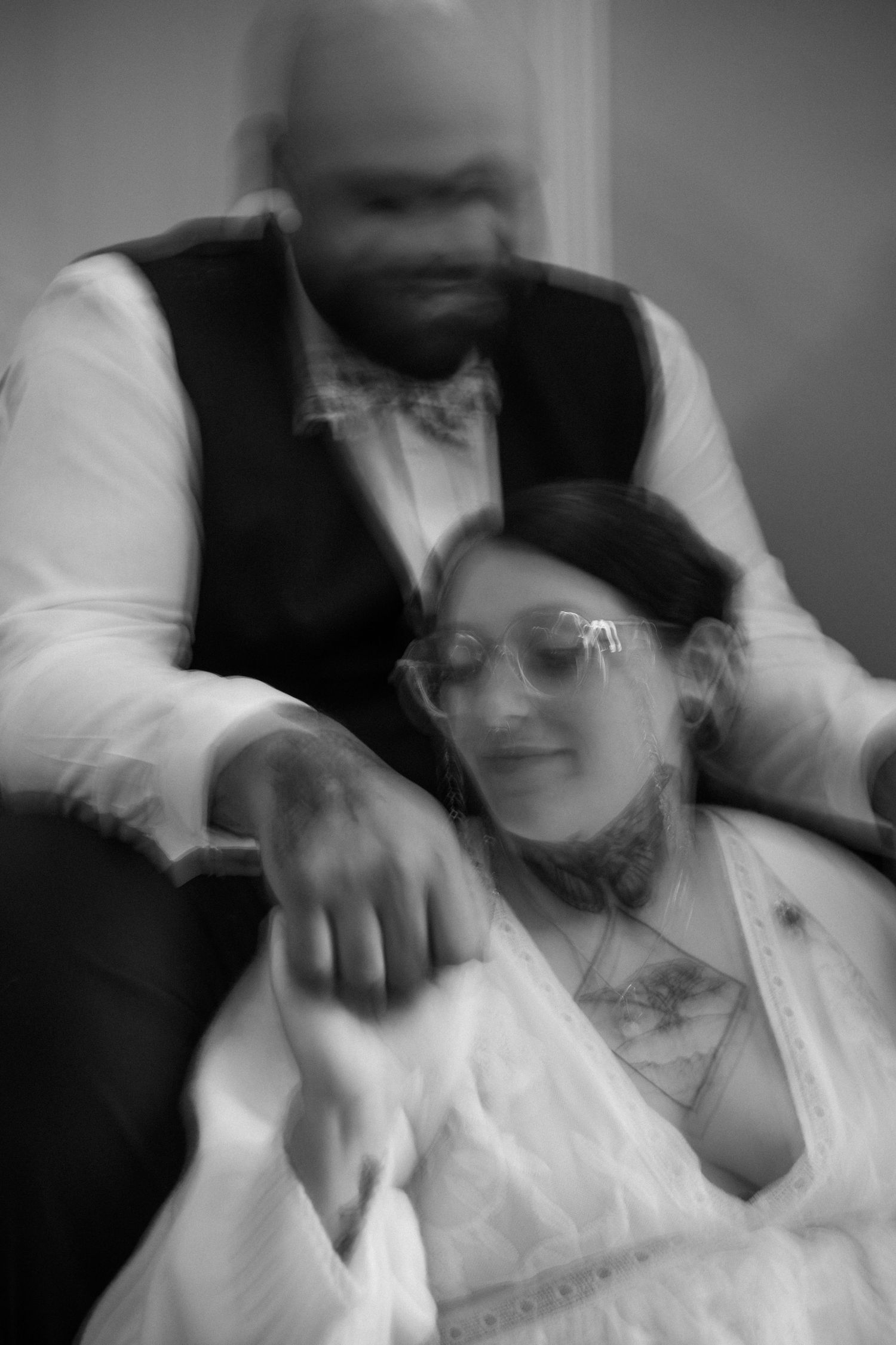 Intimate elopement ceremony in Connecticut captured in documentary style