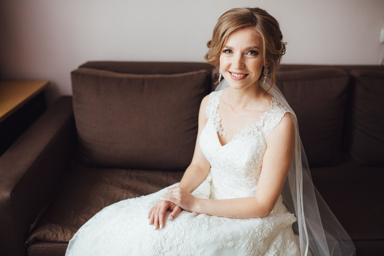 Brautpaar natürliches Licht – Hochzeitsfotograf Konstanz Vasyl Bauer