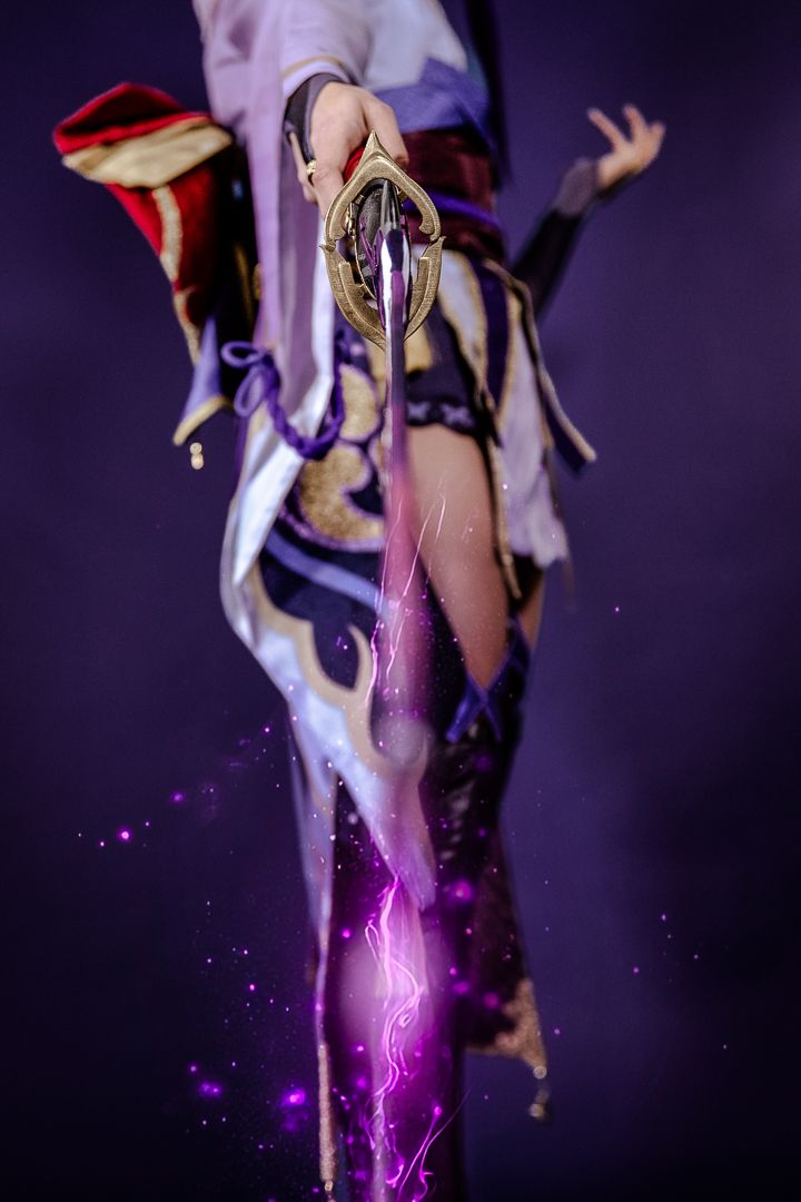Multiple views of a cosplay figure in traditional Japanese-style outfit with purple lighting effects and lightning accents.