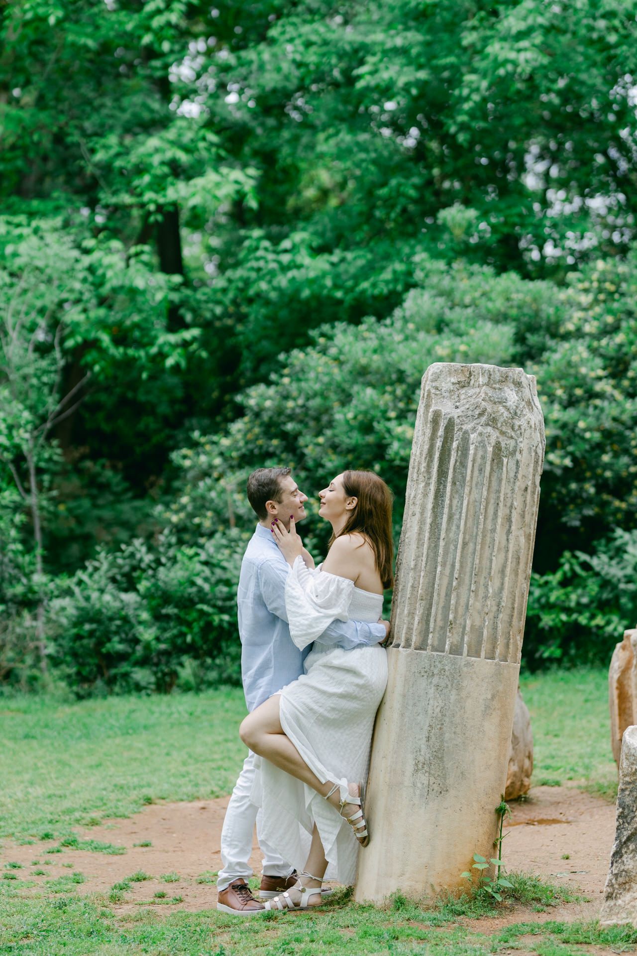 Elegant engagement session in Athens
