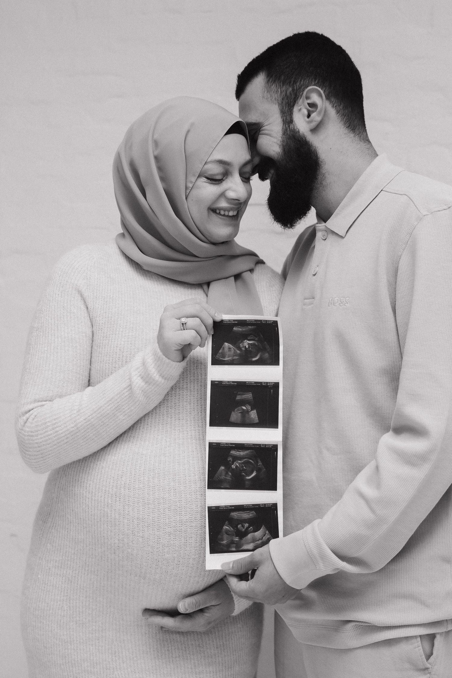 pregnancy photos in switzerland, gruyère, maternity photographer