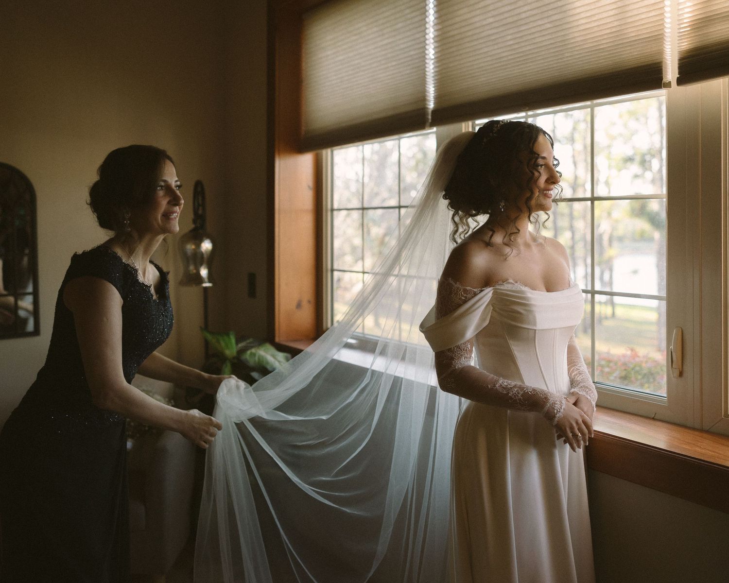 Wedding couple photographed in natural light
Bride and groom embracing during wedding day
Candid moment from a Florida wedding