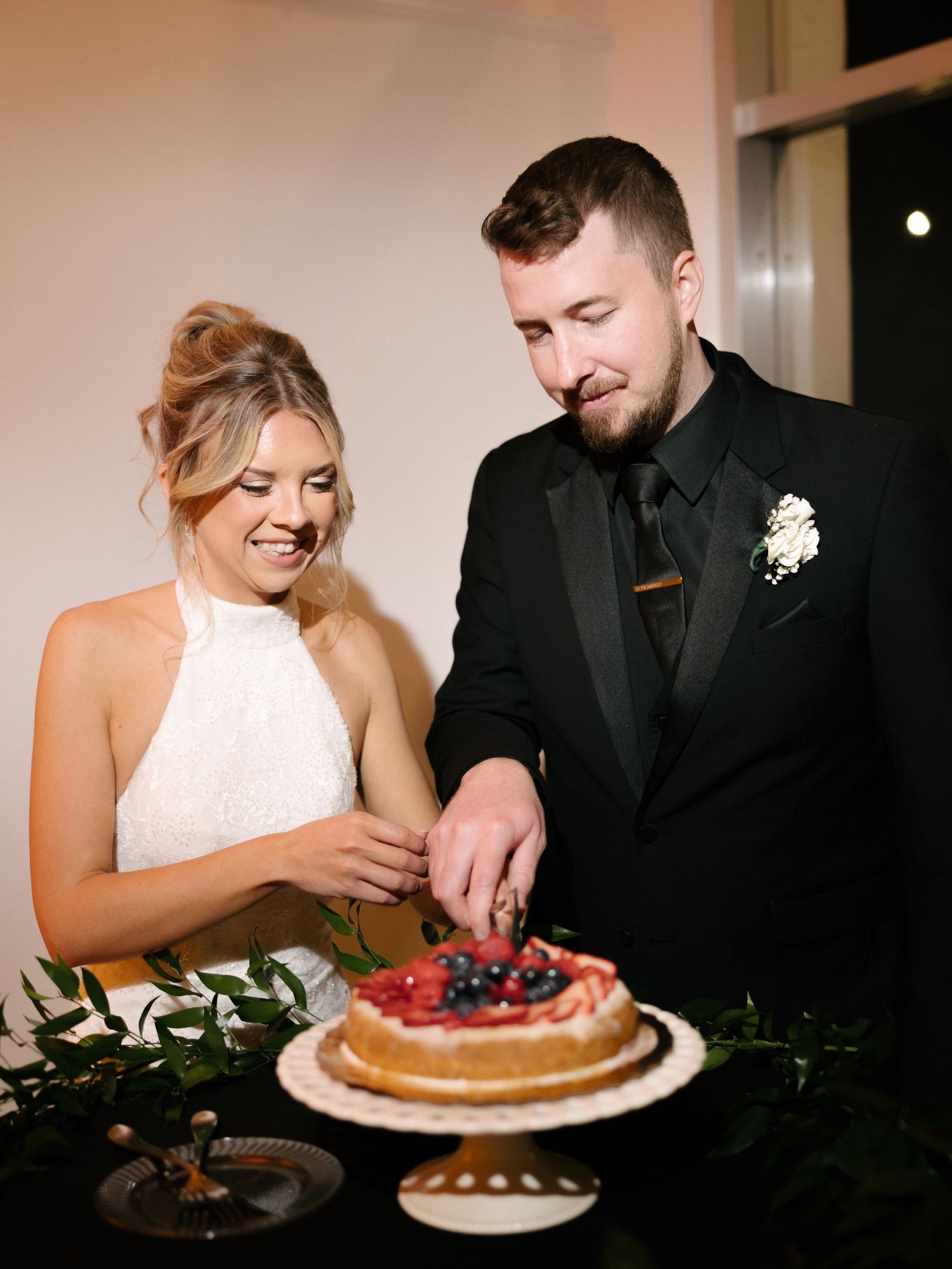 Wedding couple photographed in natural light
Bride and groom embracing during wedding day
Candid moment from a Florida wedding