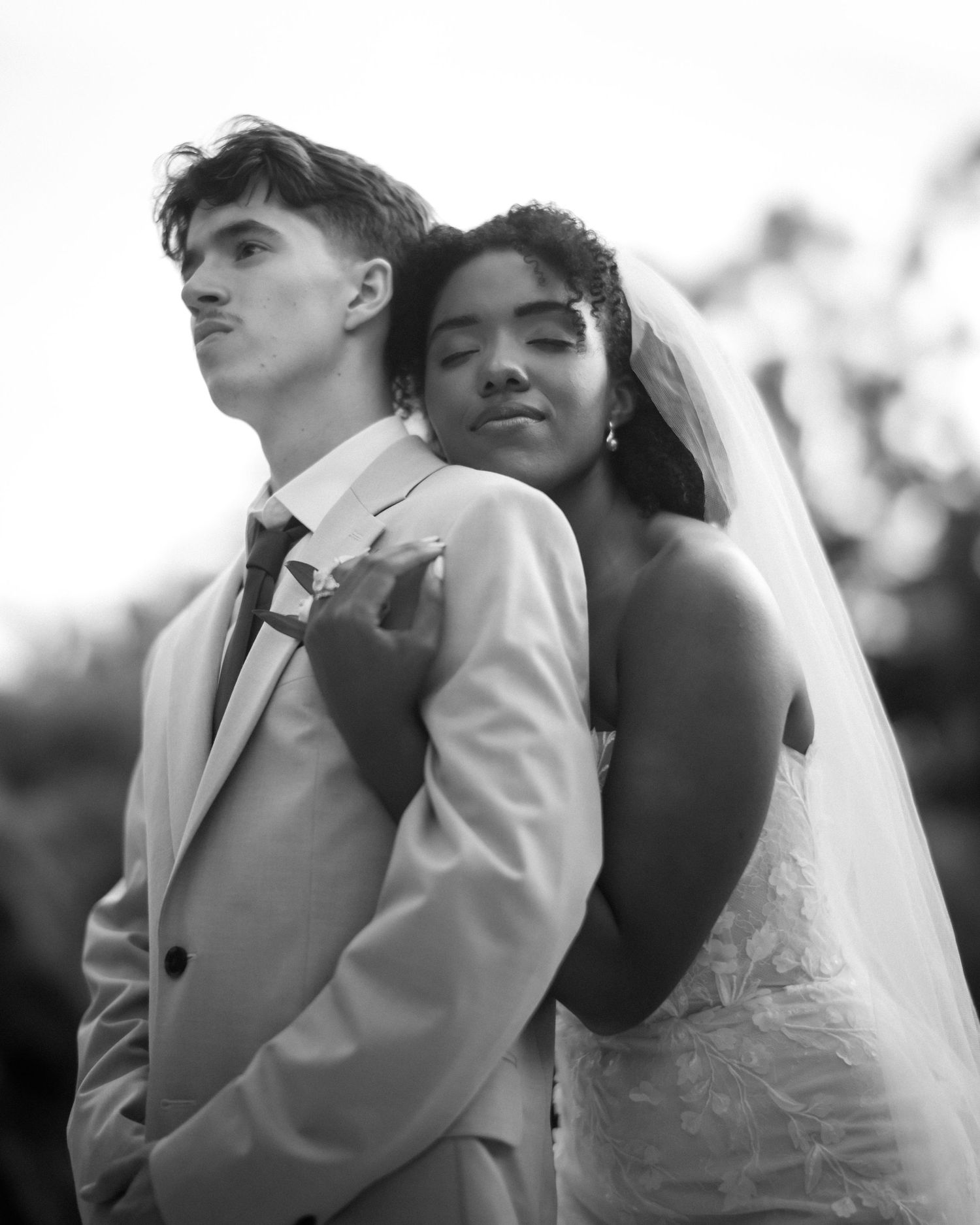 Wedding couple photographed in natural light
Bride and groom embracing during wedding day
Candid moment from a Florida wedding