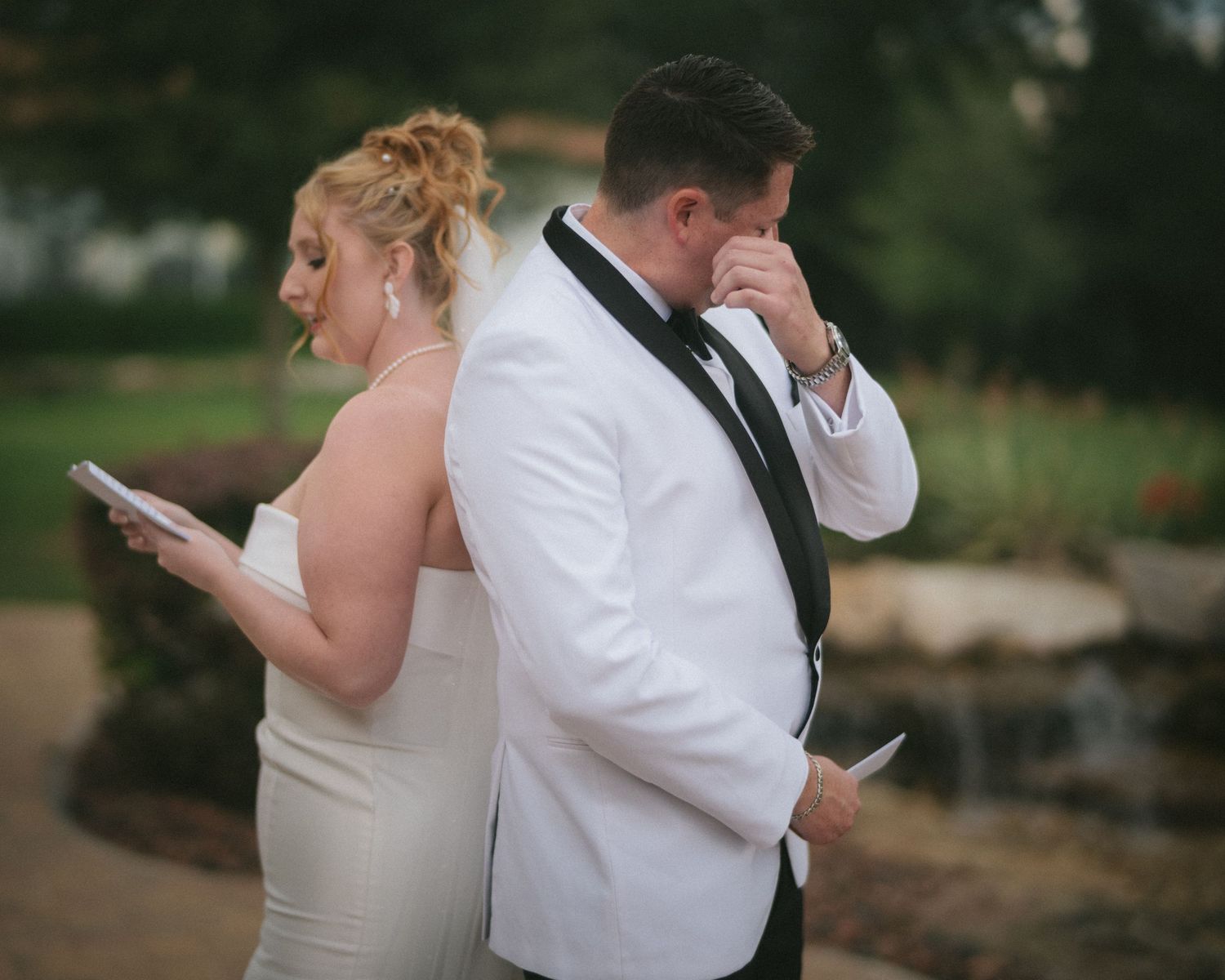 Wedding couple photographed in natural light
Bride and groom embracing during wedding day
Candid moment from a Florida wedding