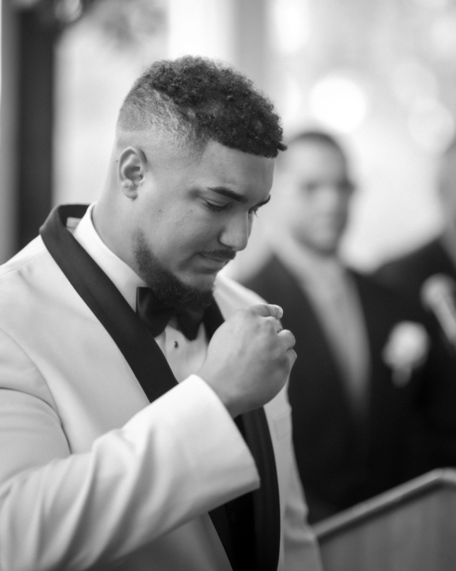 Wedding couple photographed in natural light
Bride and groom embracing during wedding day
Candid moment from a Florida wedding