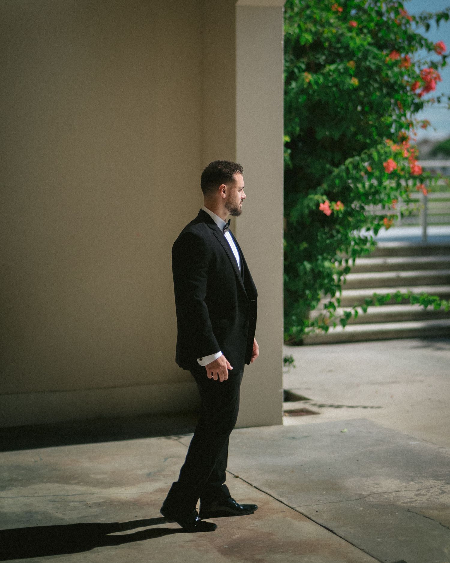 Wedding couple photographed in natural light
Bride and groom embracing during wedding day
Candid moment from a Florida wedding