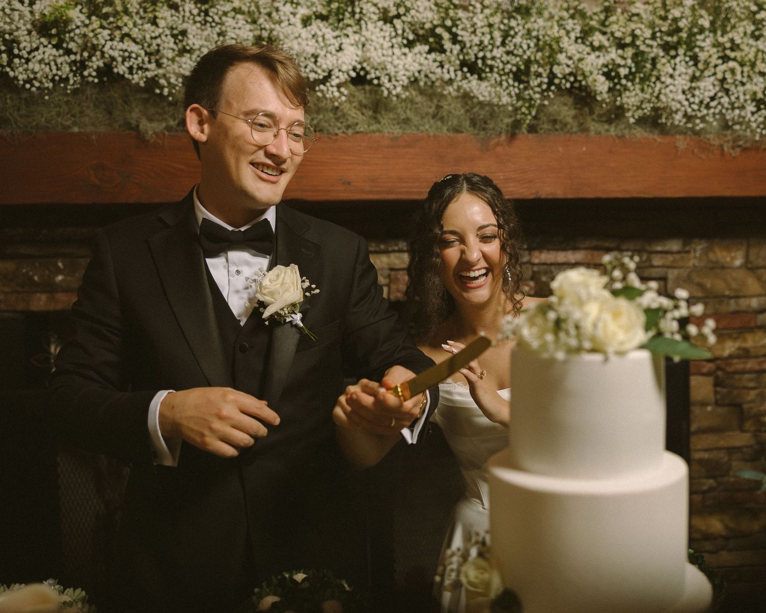 Wedding couple photographed in natural light
Bride and groom embracing during wedding day
Candid moment from a Florida wedding