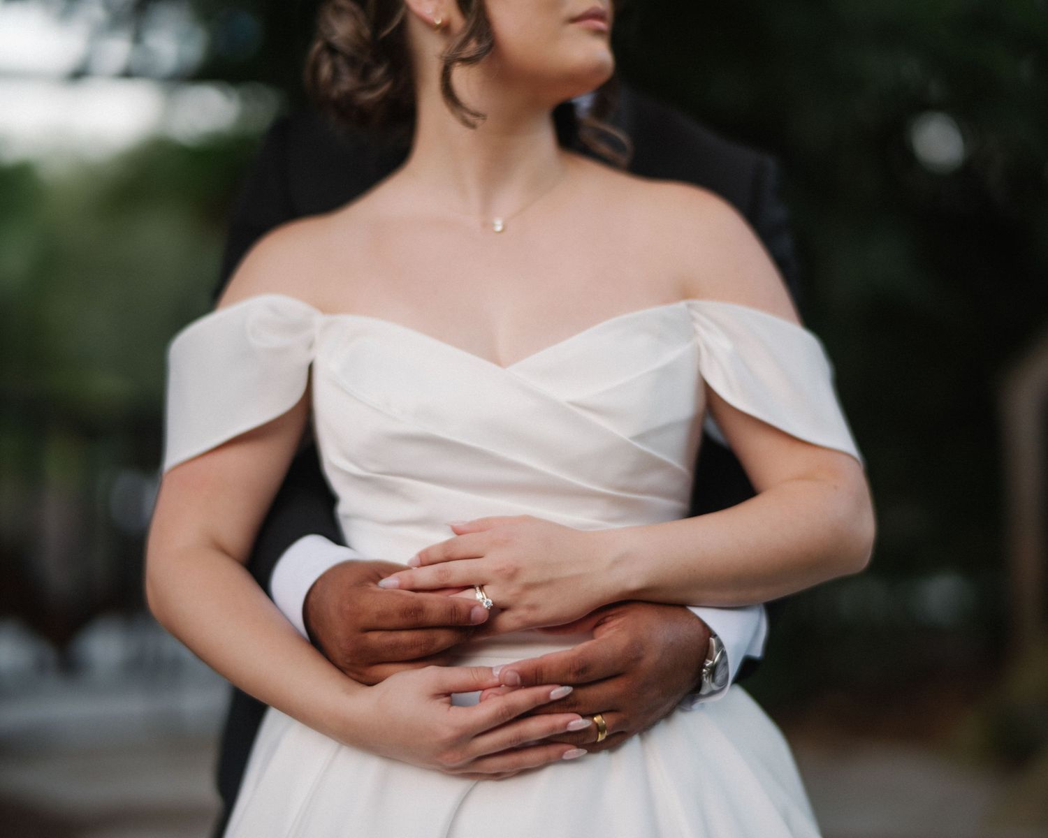 Wedding couple photographed in natural light
Bride and groom embracing during wedding day
Candid moment from a Florida wedding