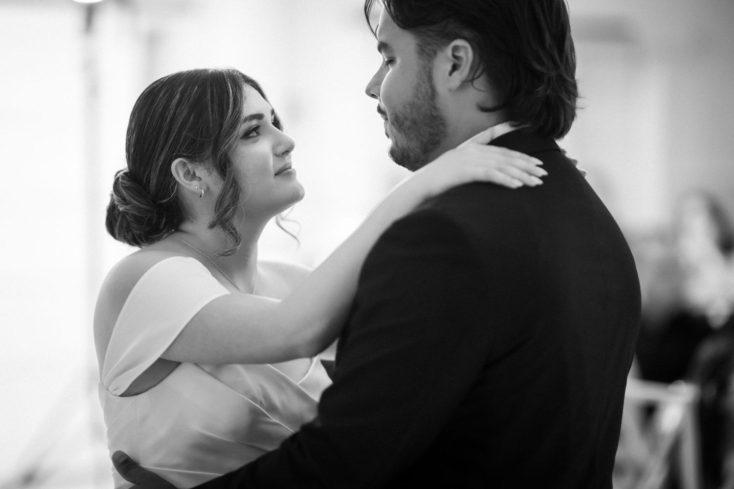 Wedding couple photographed in natural light
Bride and groom embracing during wedding day
Candid moment from a Florida wedding