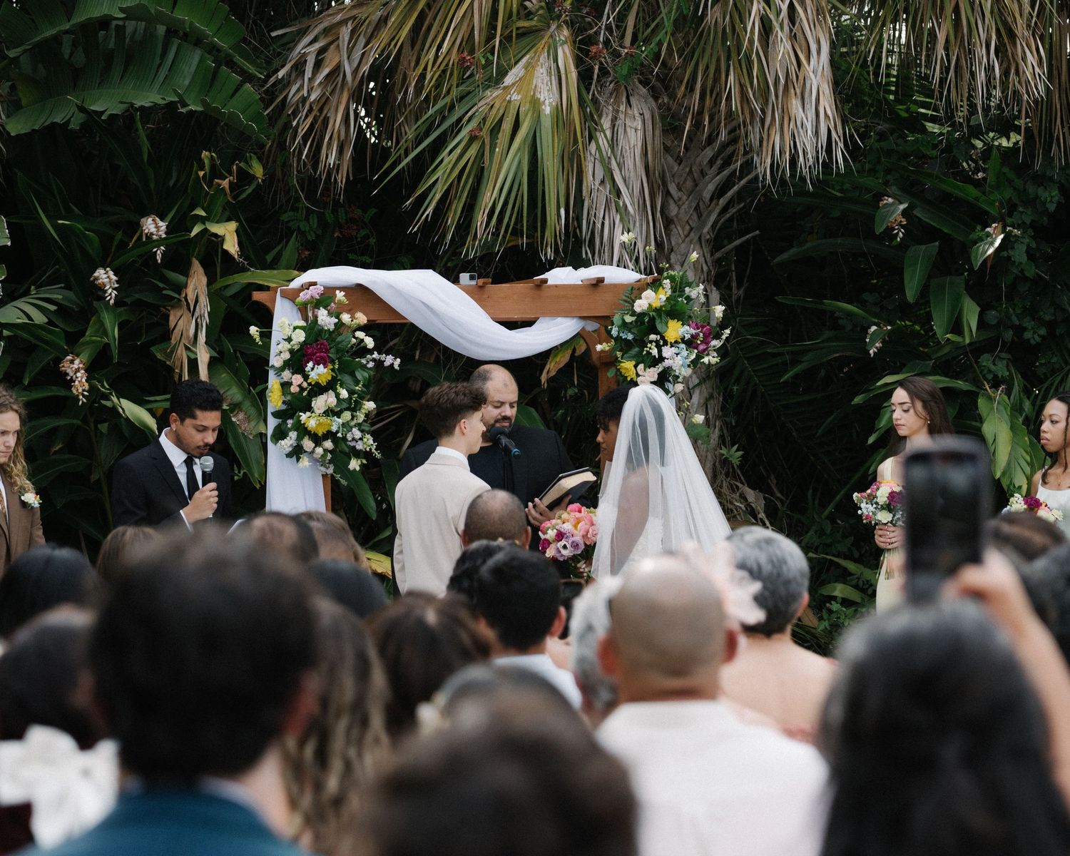 Wedding couple photographed in natural light
Bride and groom embracing during wedding day
Candid moment from a Florida wedding