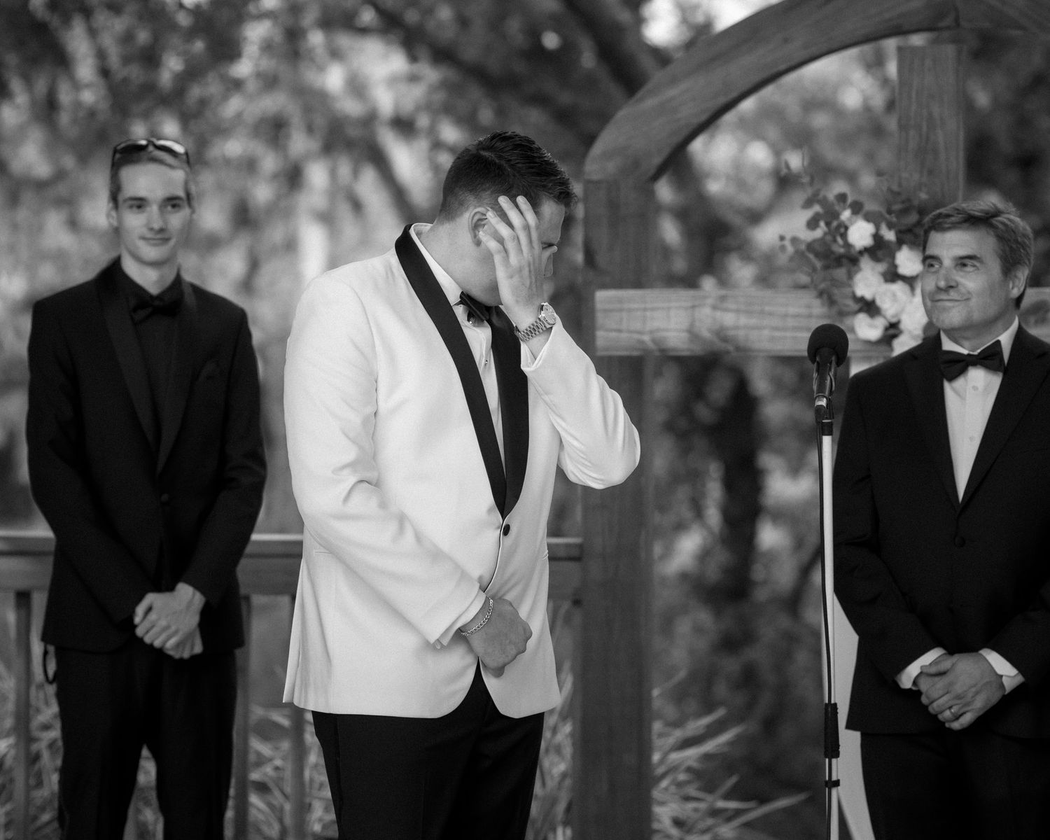Wedding couple photographed in natural light
Bride and groom embracing during wedding day
Candid moment from a Florida wedding