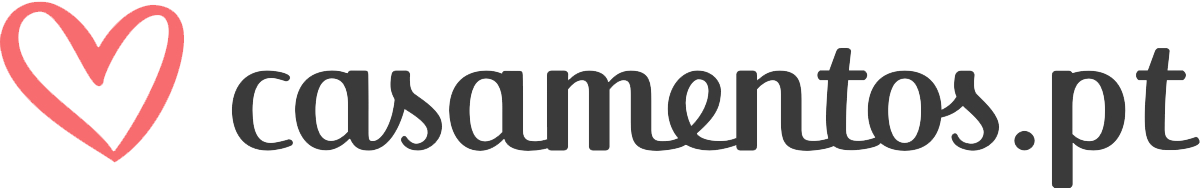 A heart-shaped pink logo design with Portuguese text casamentos.pt in black lettering.