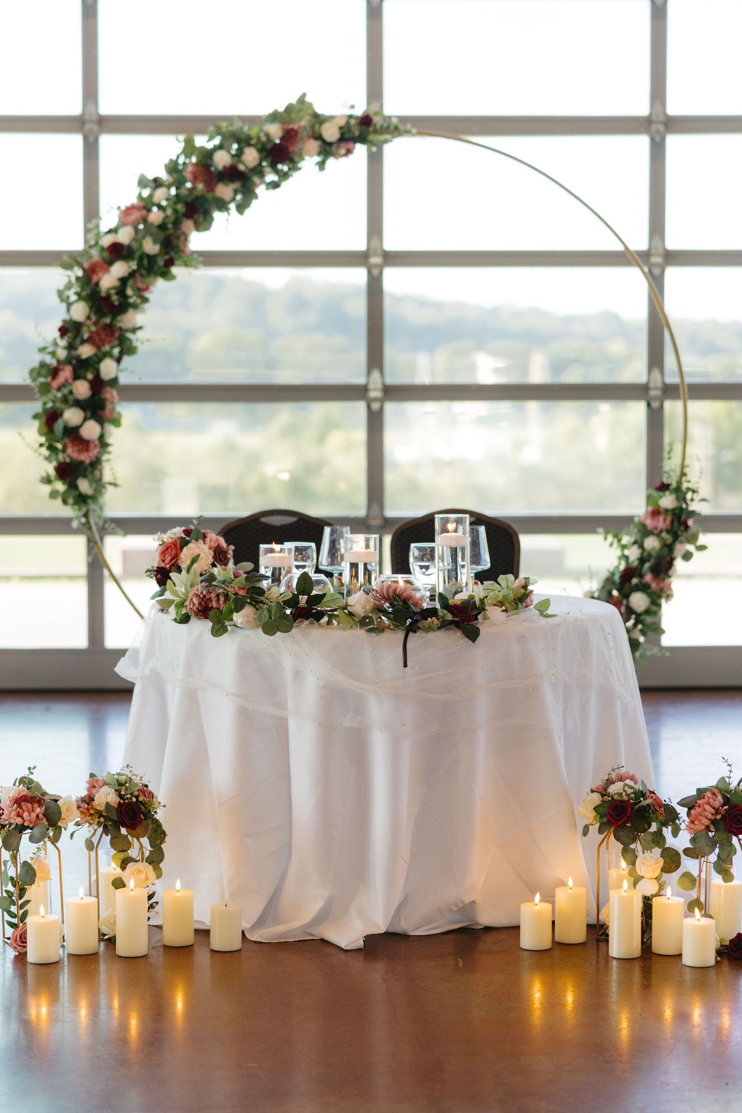 sweetheart table