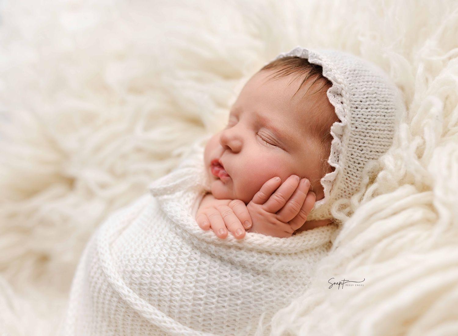 Lakewood NJ newborn portraits, newborn photoshoot Monmouth County, professional newborn photos Lakewood NJ, get newborn pictures taken