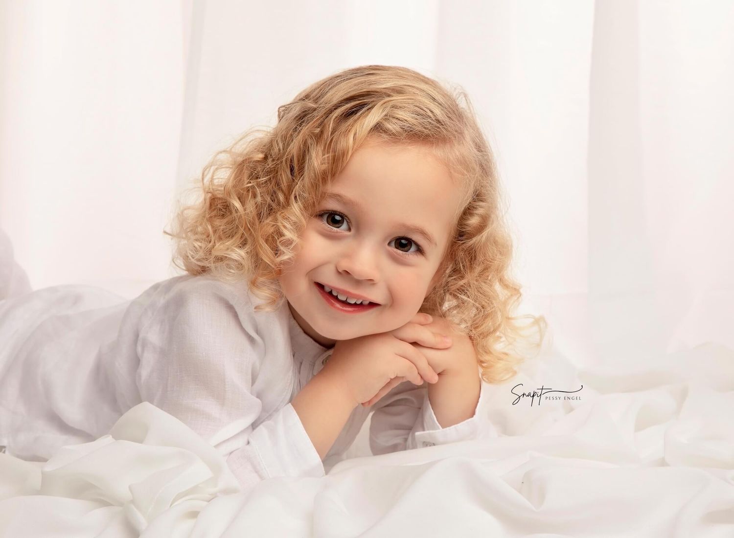 Howell NJ kids photographer, Howell New Jersey family photography, studio family photography near me, Howell NJ portrait photographers